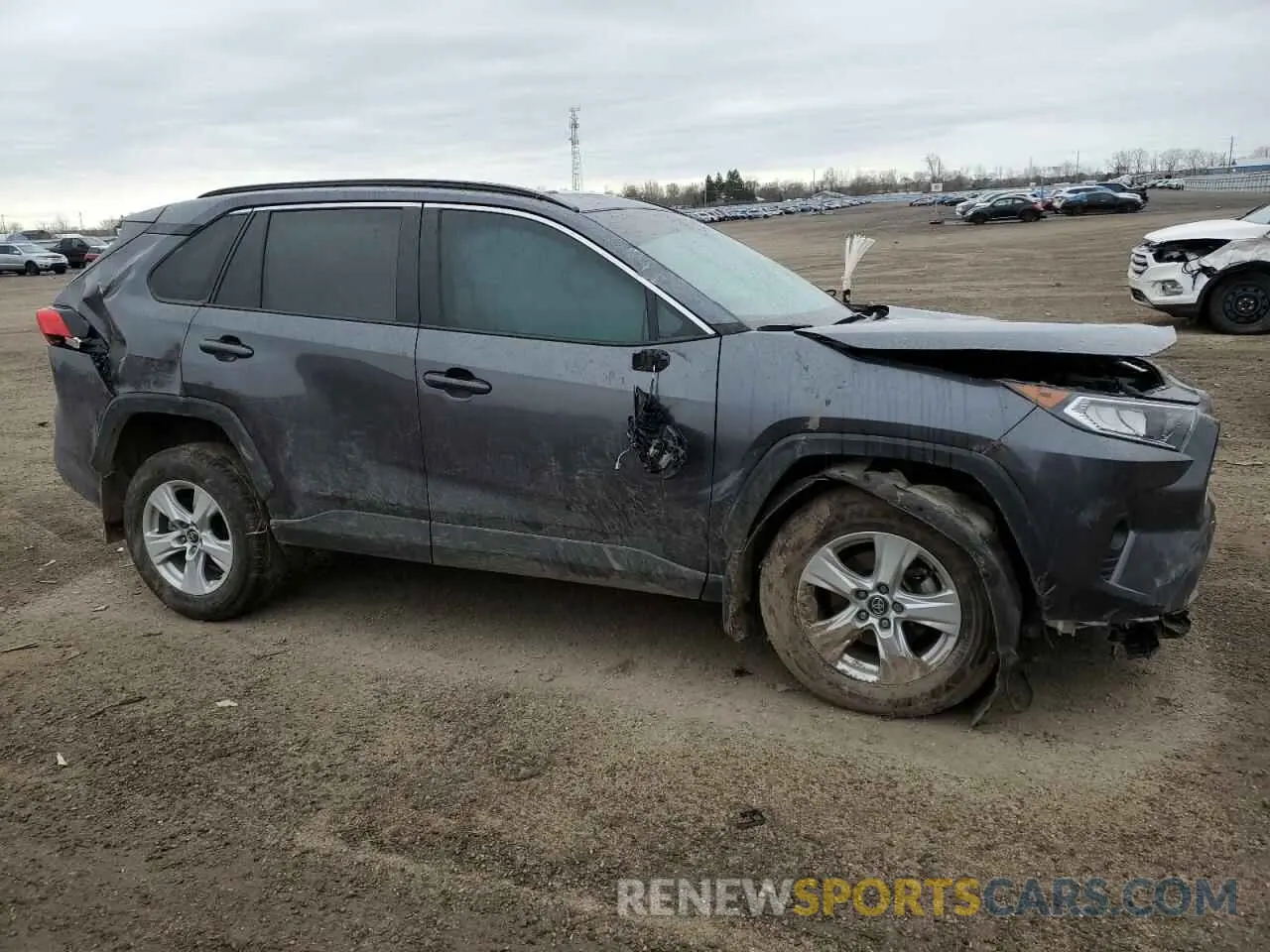 4 Photograph of a damaged car 2T3W1RFV2LC062080 TOYOTA RAV4 2020