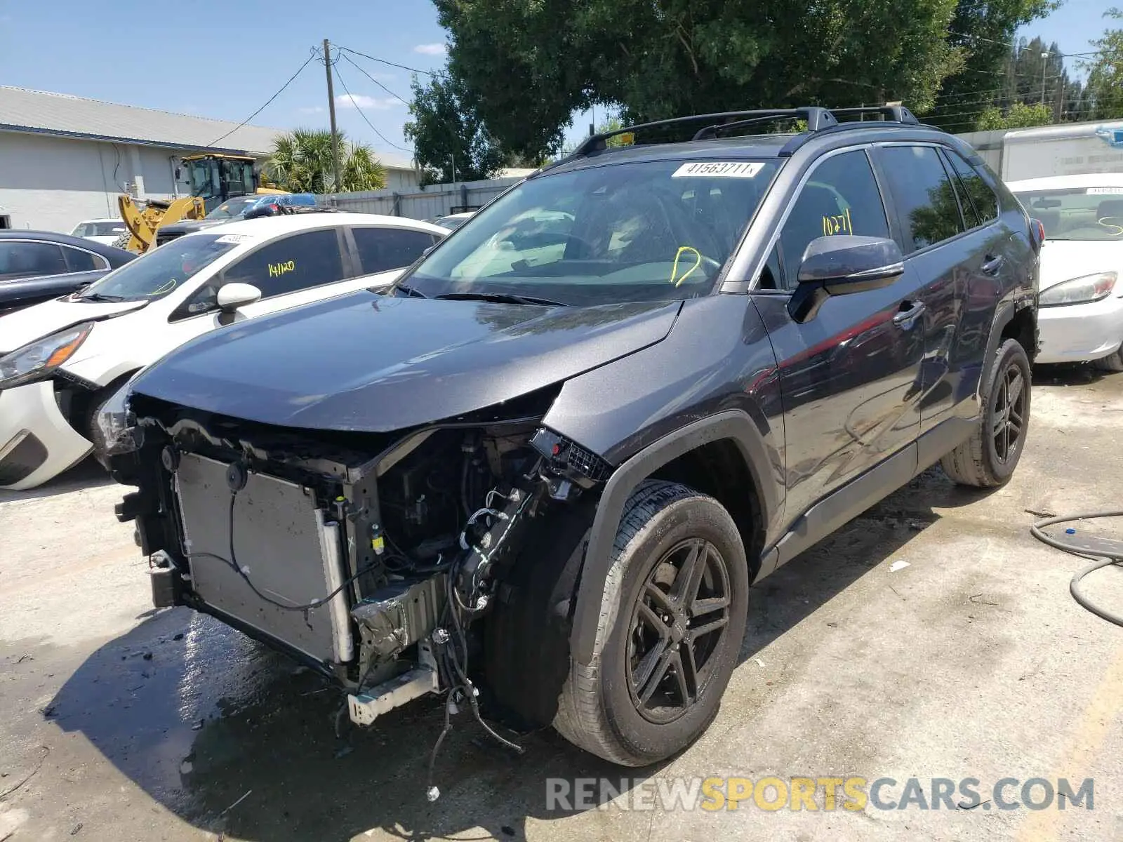 2 Photograph of a damaged car 2T3W1RFV2LC068770 TOYOTA RAV4 2020