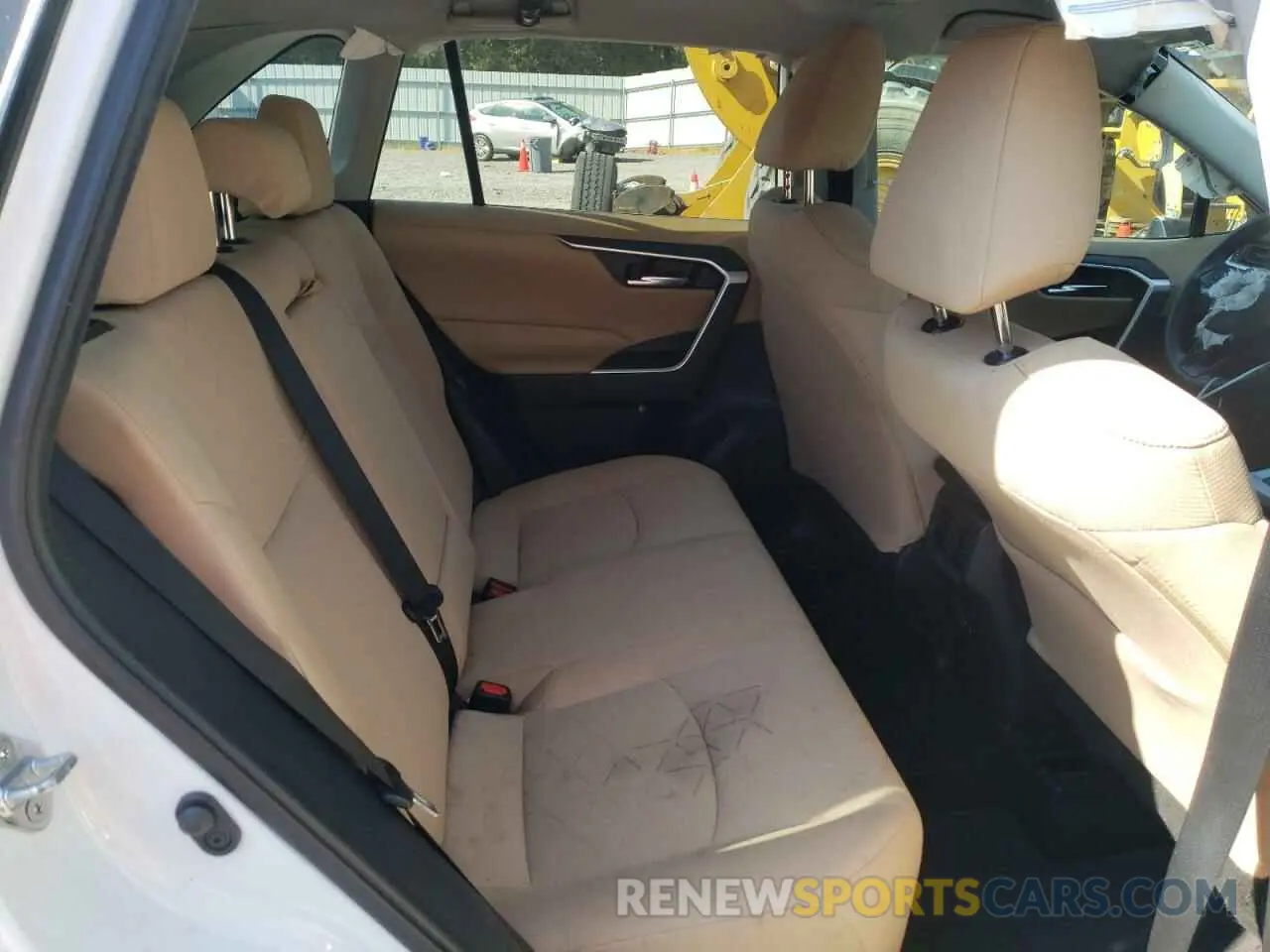 6 Фотография поврежденного автомобиля 2T3W1RFV2LW061347 TOYOTA RAV4 2020