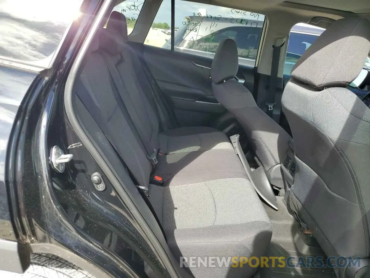 6 Фотография поврежденного автомобиля 2T3W1RFV2LW064118 TOYOTA RAV4 2020