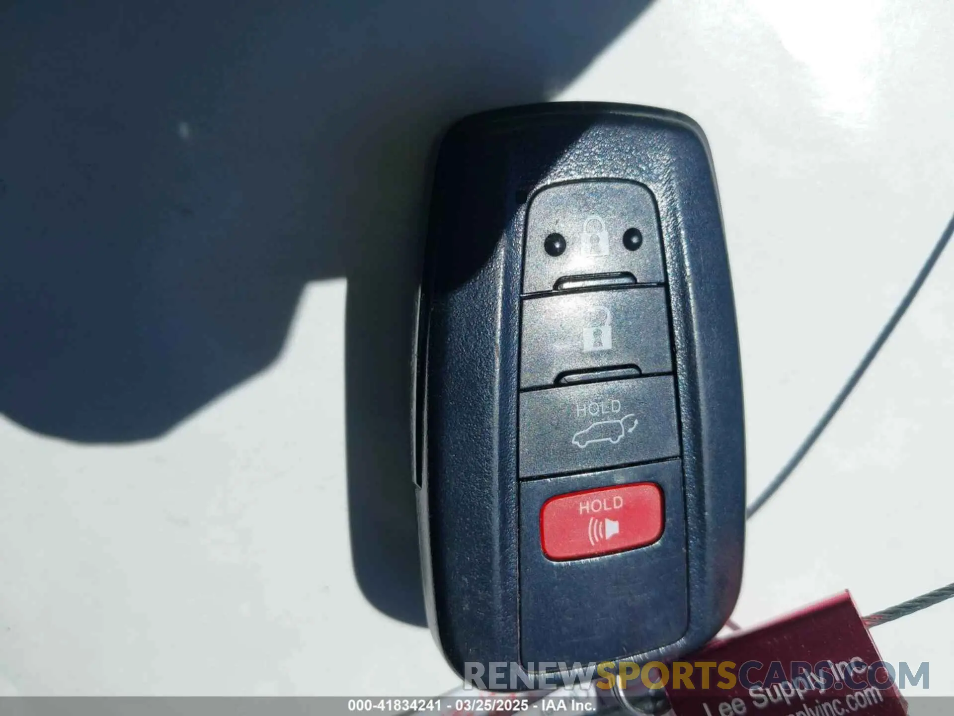 11 Photograph of a damaged car 2T3W1RFV2LW085857 TOYOTA RAV4 2020