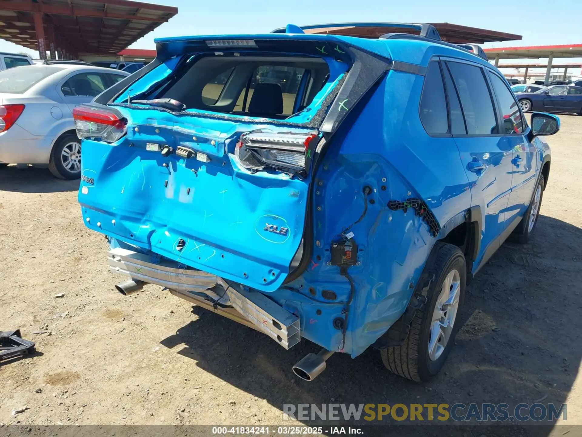 6 Photograph of a damaged car 2T3W1RFV2LW085857 TOYOTA RAV4 2020