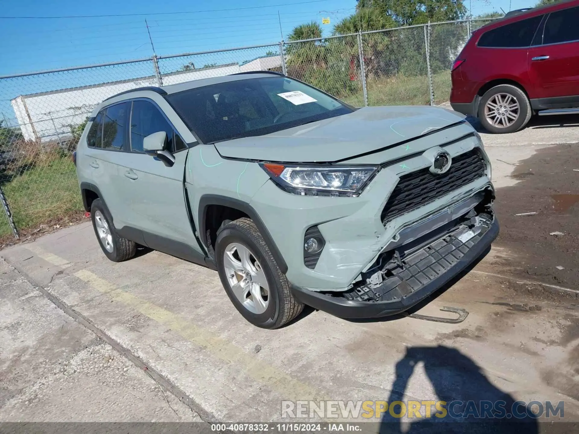 1 Фотография поврежденного автомобиля 2T3W1RFV3LW063561 TOYOTA RAV4 2020