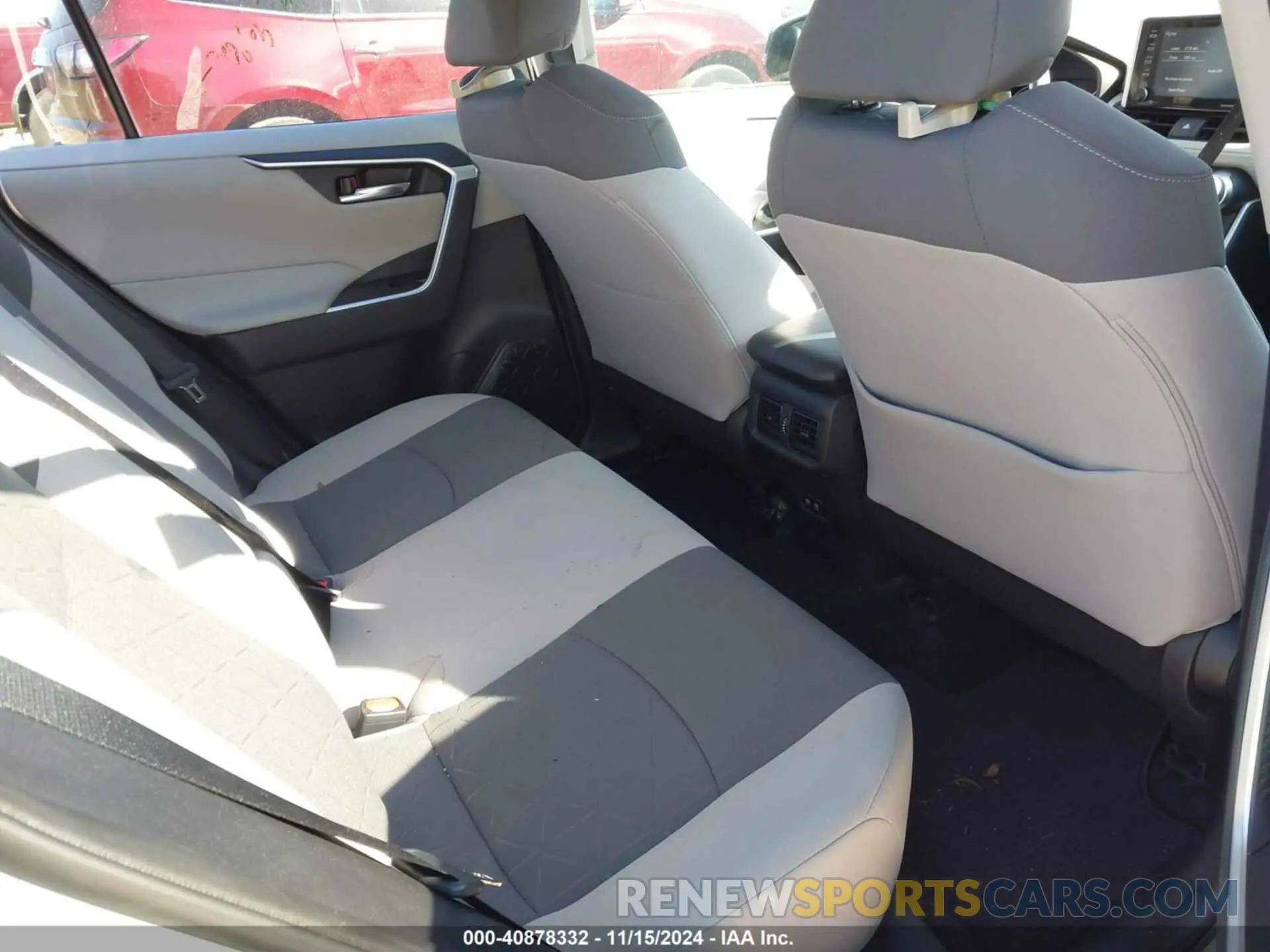 8 Фотография поврежденного автомобиля 2T3W1RFV3LW063561 TOYOTA RAV4 2020