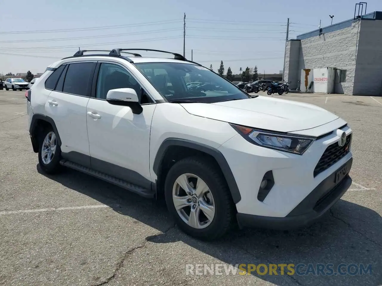 4 Photograph of a damaged car 2T3W1RFV3LW096267 TOYOTA RAV4 2020