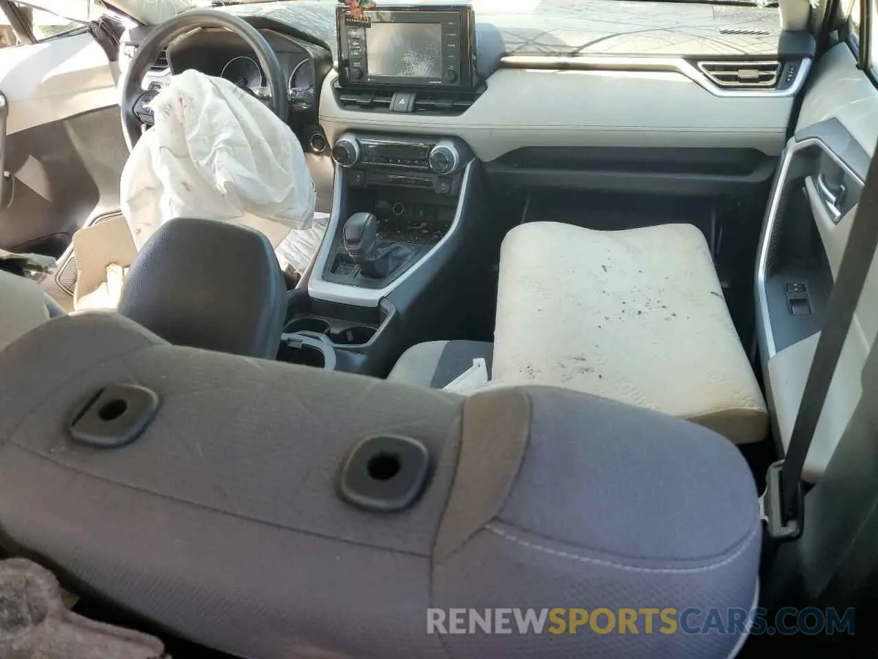 8 Фотография поврежденного автомобиля 2T3W1RFV4LC050822 TOYOTA RAV4 2020