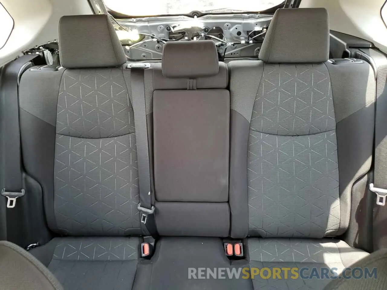 10 Фотография поврежденного автомобиля 2T3W1RFV4LC057916 TOYOTA RAV4 2020