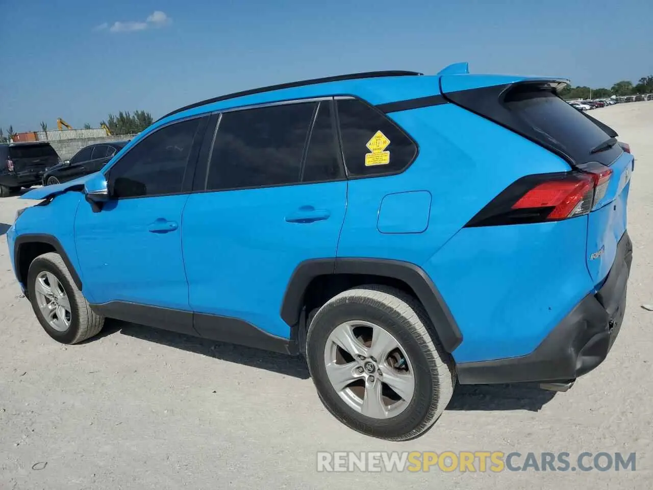 2 Фотография поврежденного автомобиля 2T3W1RFV4LC076398 TOYOTA RAV4 2020