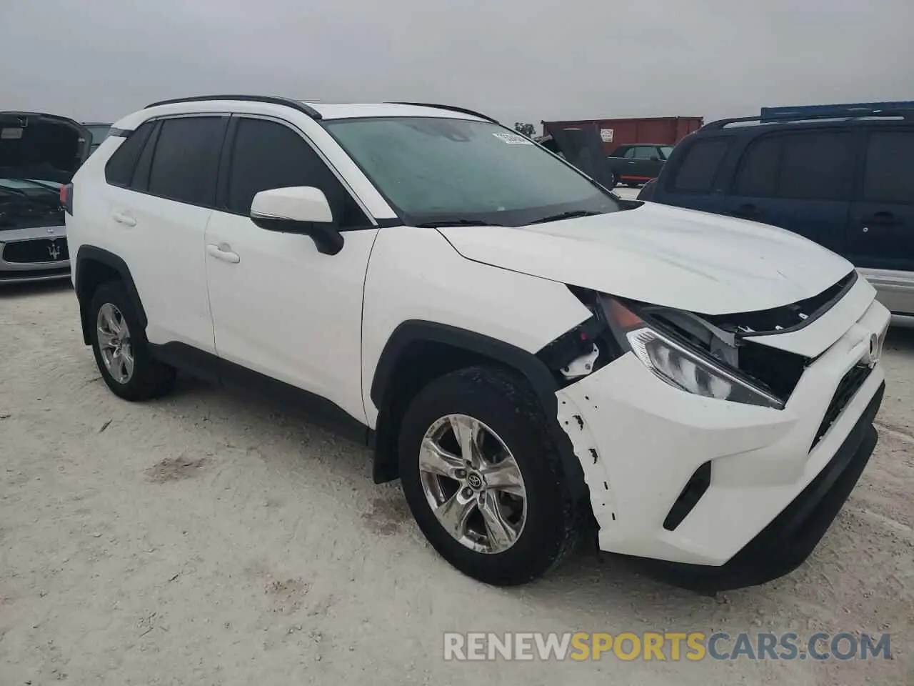 4 Photograph of a damaged car 2T3W1RFV4LC077941 TOYOTA RAV4 2020