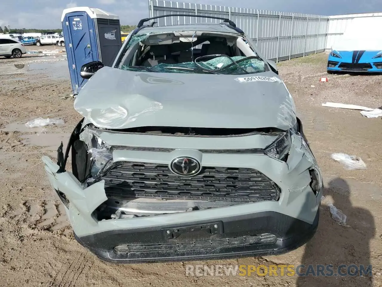 5 Photograph of a damaged car 2T3W1RFV4LW067828 TOYOTA RAV4 2020