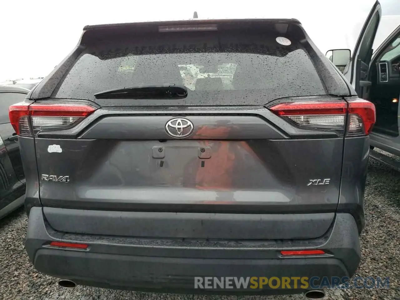 6 Фотография поврежденного автомобиля 2T3W1RFV5LC053213 TOYOTA RAV4 2020