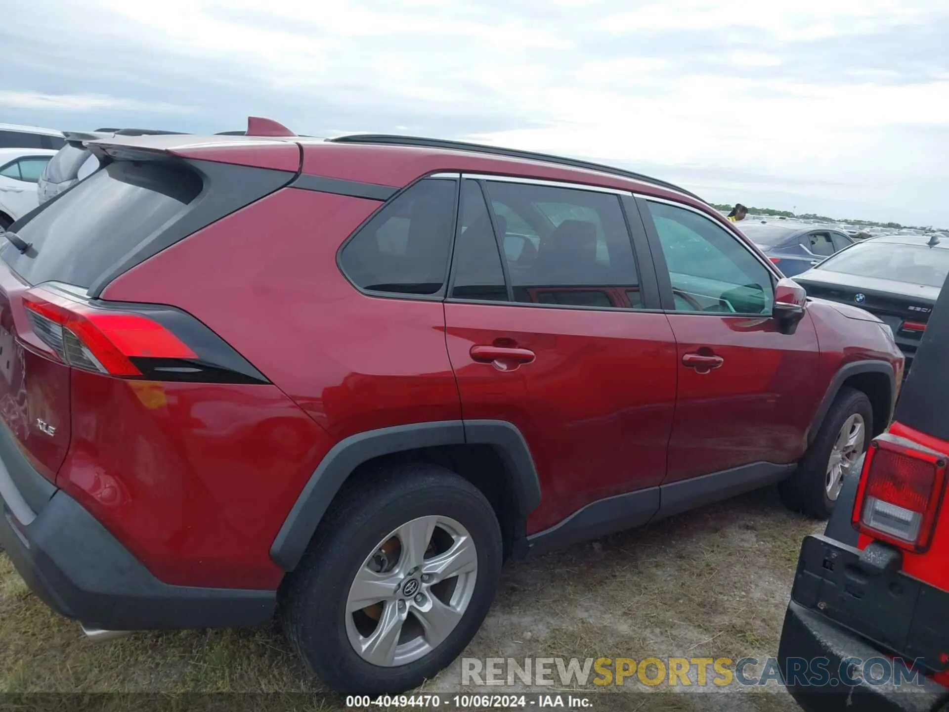 13 Фотография поврежденного автомобиля 2T3W1RFV5LW095251 TOYOTA RAV4 2020