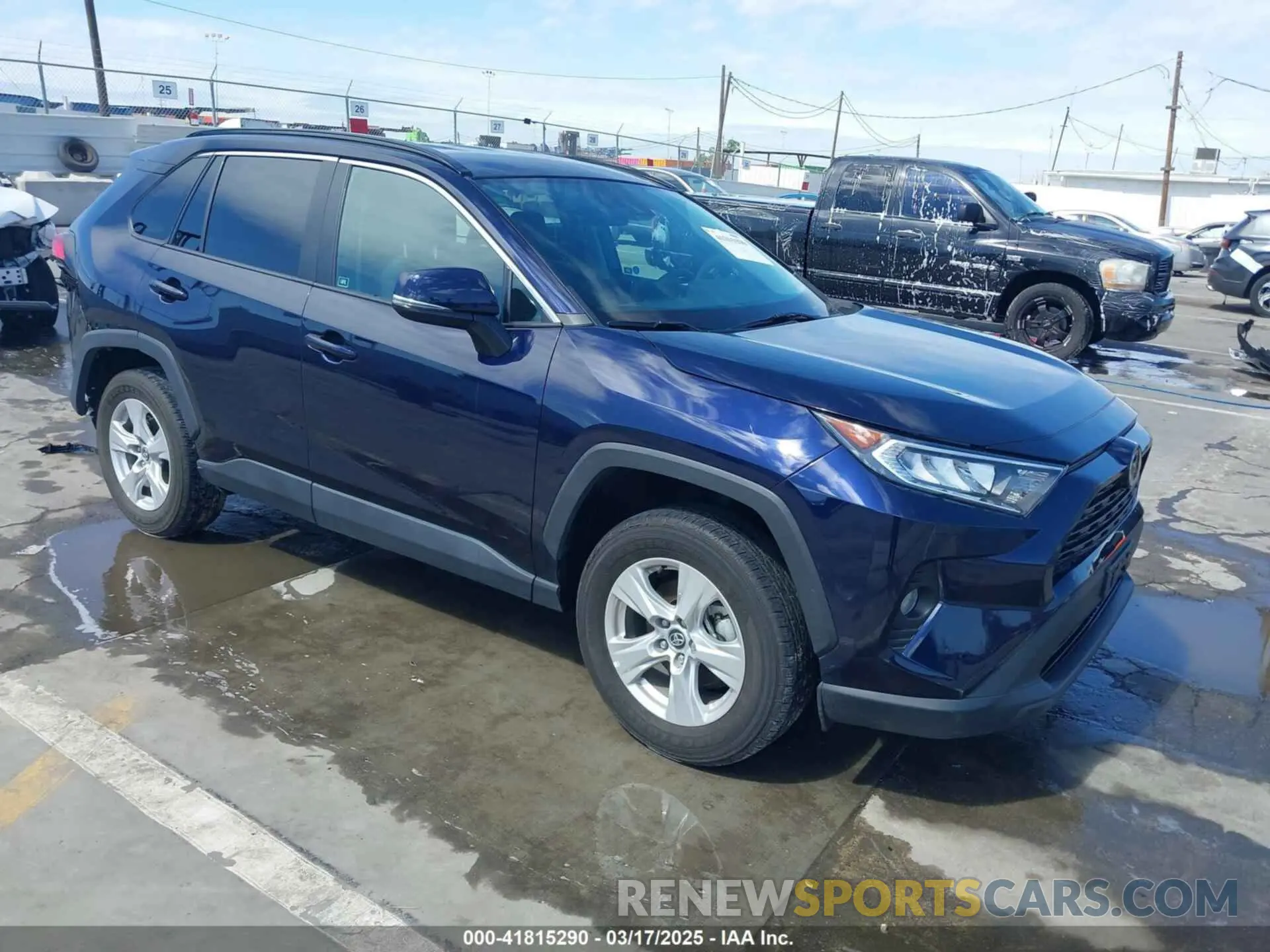 1 Фотография поврежденного автомобиля 2T3W1RFV5LW101565 TOYOTA RAV4 2020