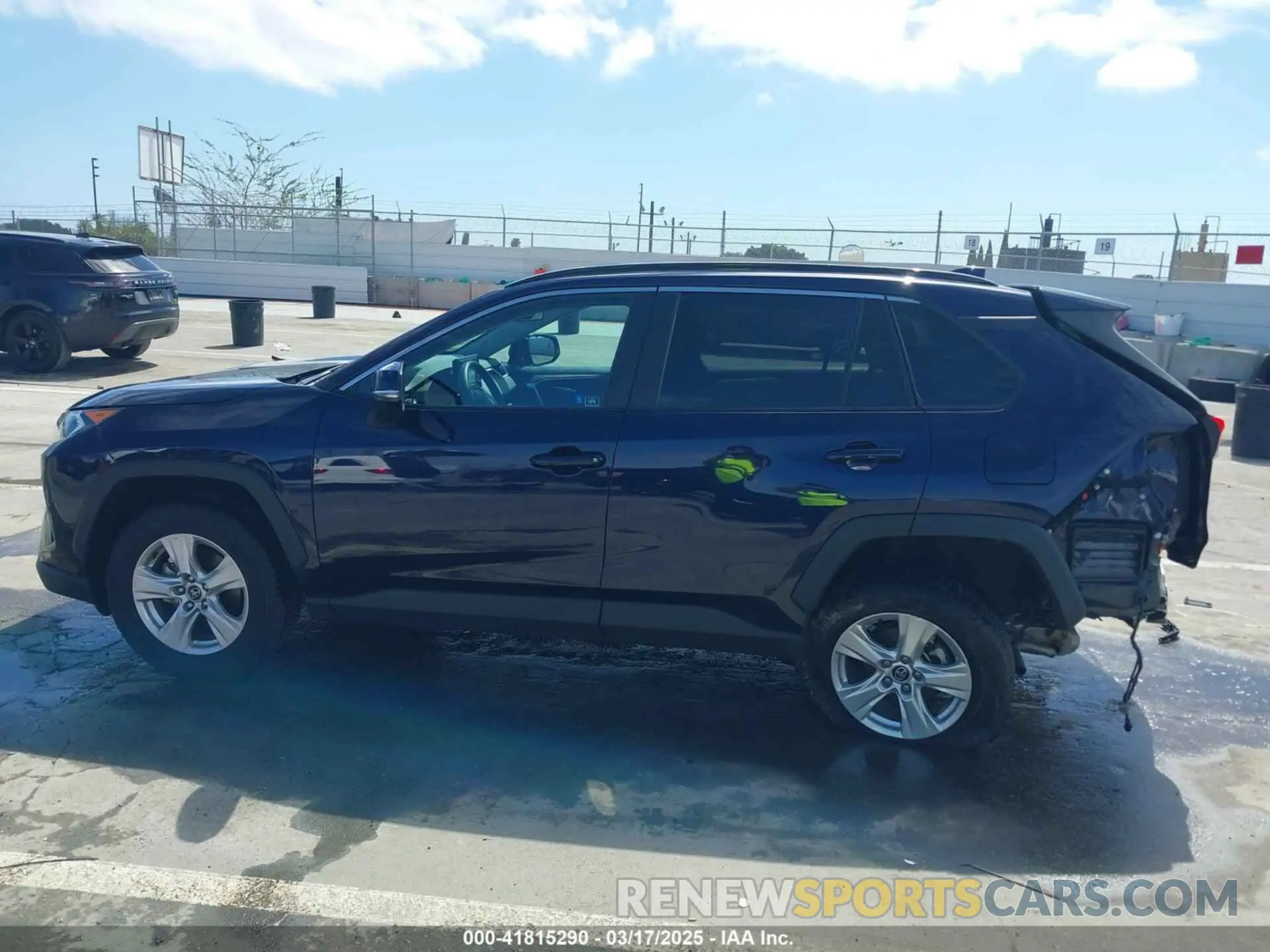 15 Фотография поврежденного автомобиля 2T3W1RFV5LW101565 TOYOTA RAV4 2020