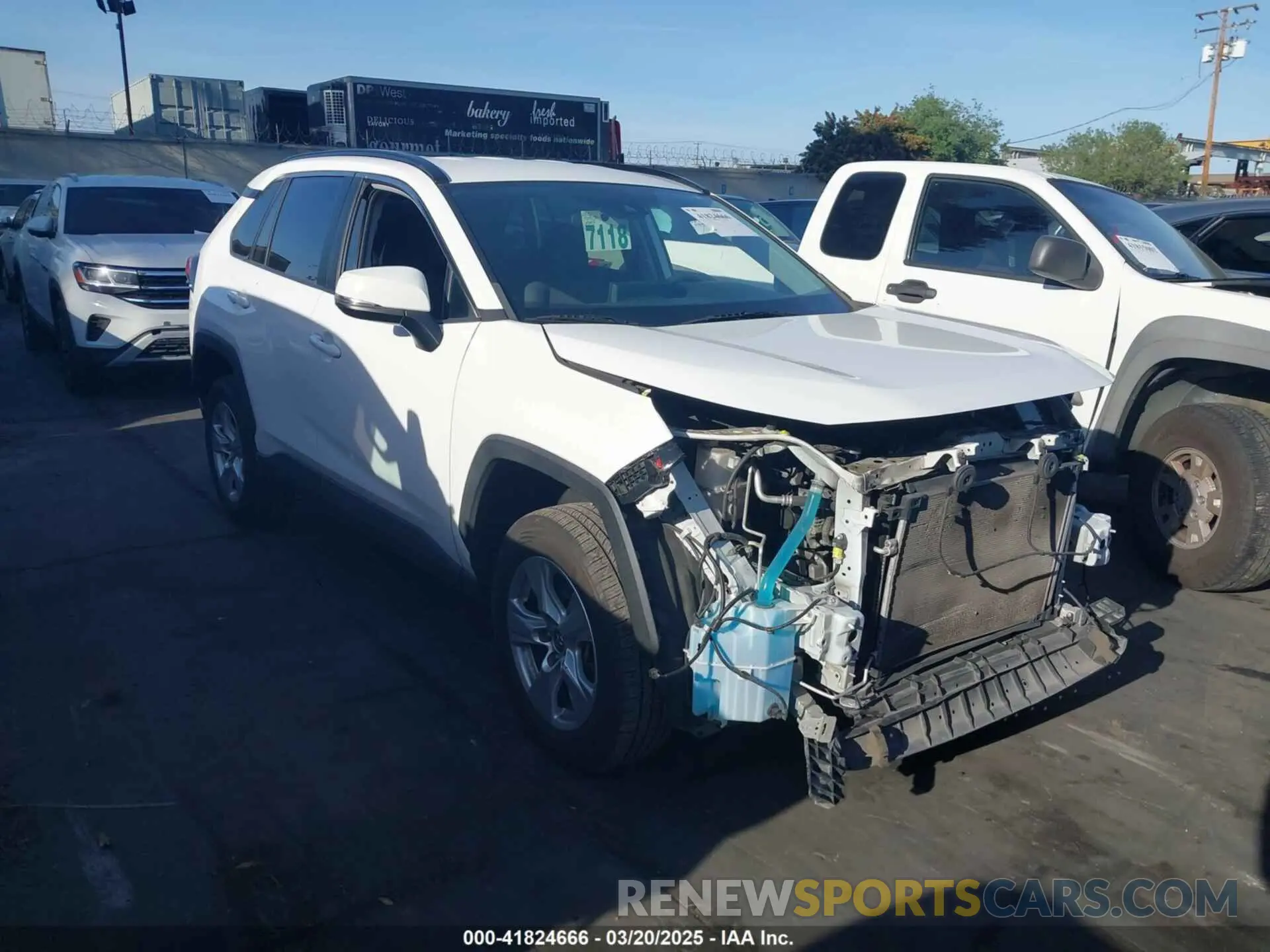 1 Photograph of a damaged car 2T3W1RFV6LC055116 TOYOTA RAV4 2020