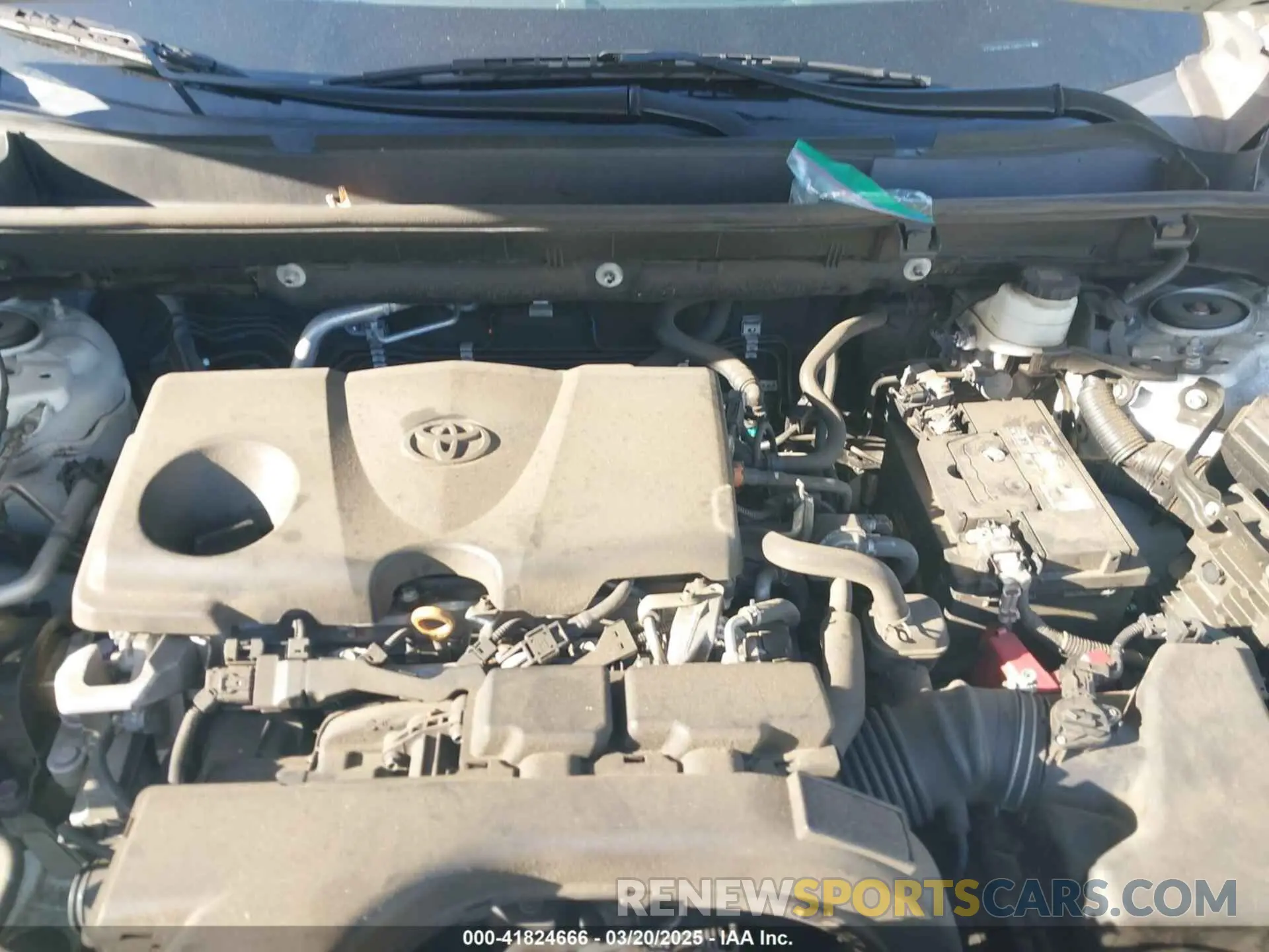 10 Photograph of a damaged car 2T3W1RFV6LC055116 TOYOTA RAV4 2020