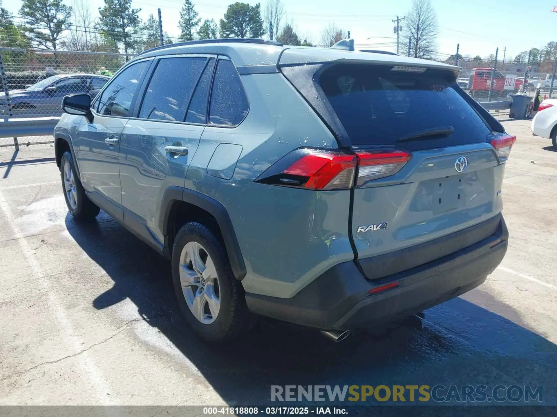 3 Фотография поврежденного автомобиля 2T3W1RFV6LC072367 TOYOTA RAV4 2020
