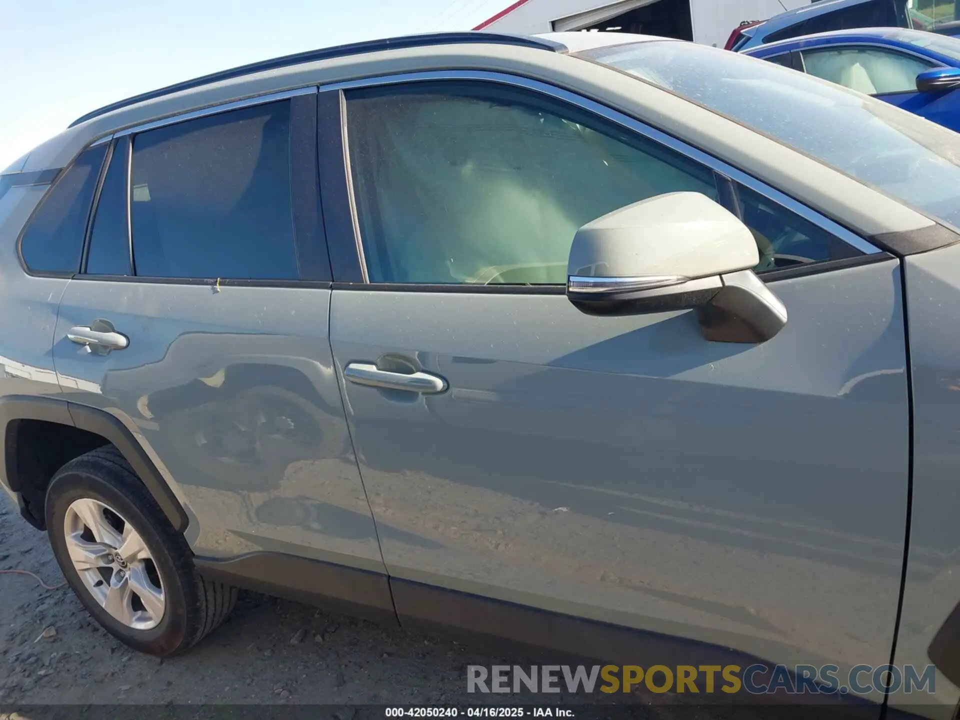 14 Фотография поврежденного автомобиля 2T3W1RFV6LC082963 TOYOTA RAV4 2020