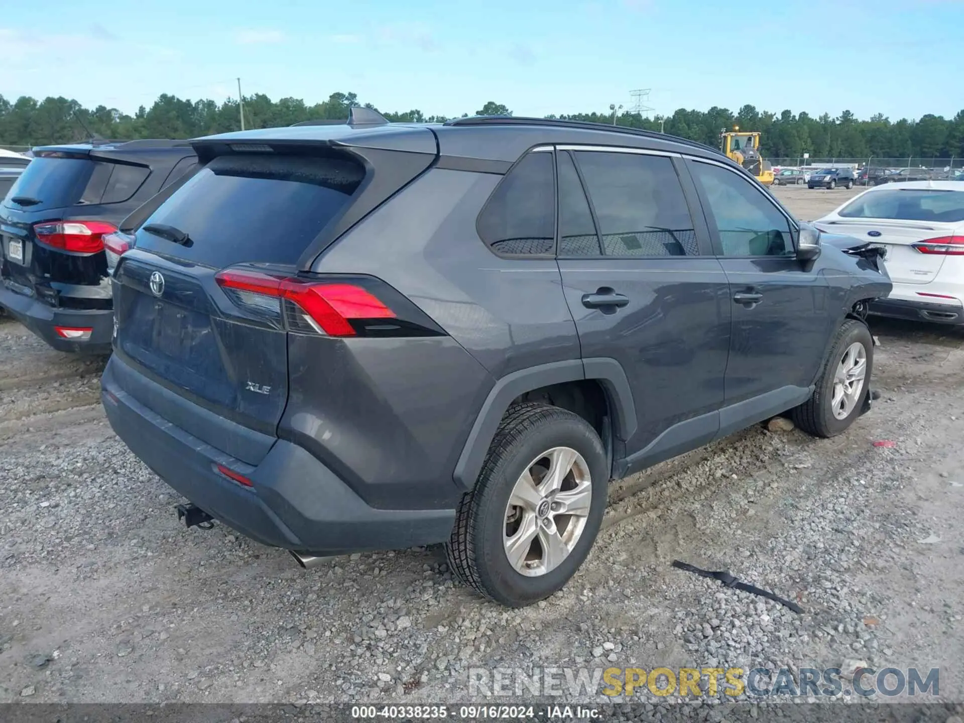 4 Фотография поврежденного автомобиля 2T3W1RFV6LW057818 TOYOTA RAV4 2020