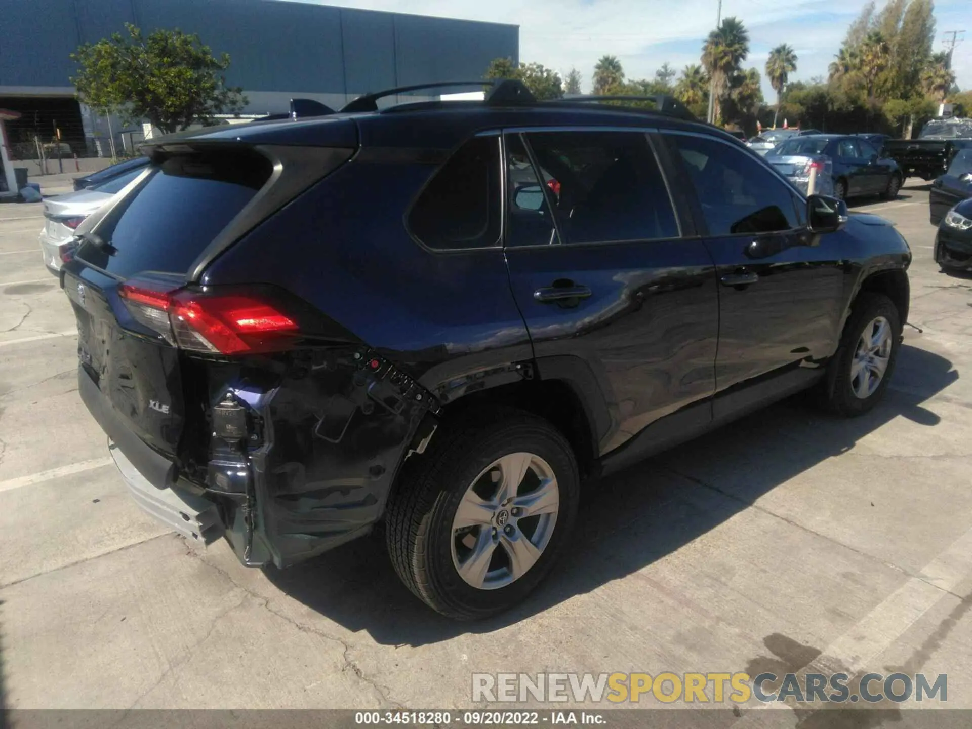 4 Фотография поврежденного автомобиля 2T3W1RFV6LW068561 TOYOTA RAV4 2020