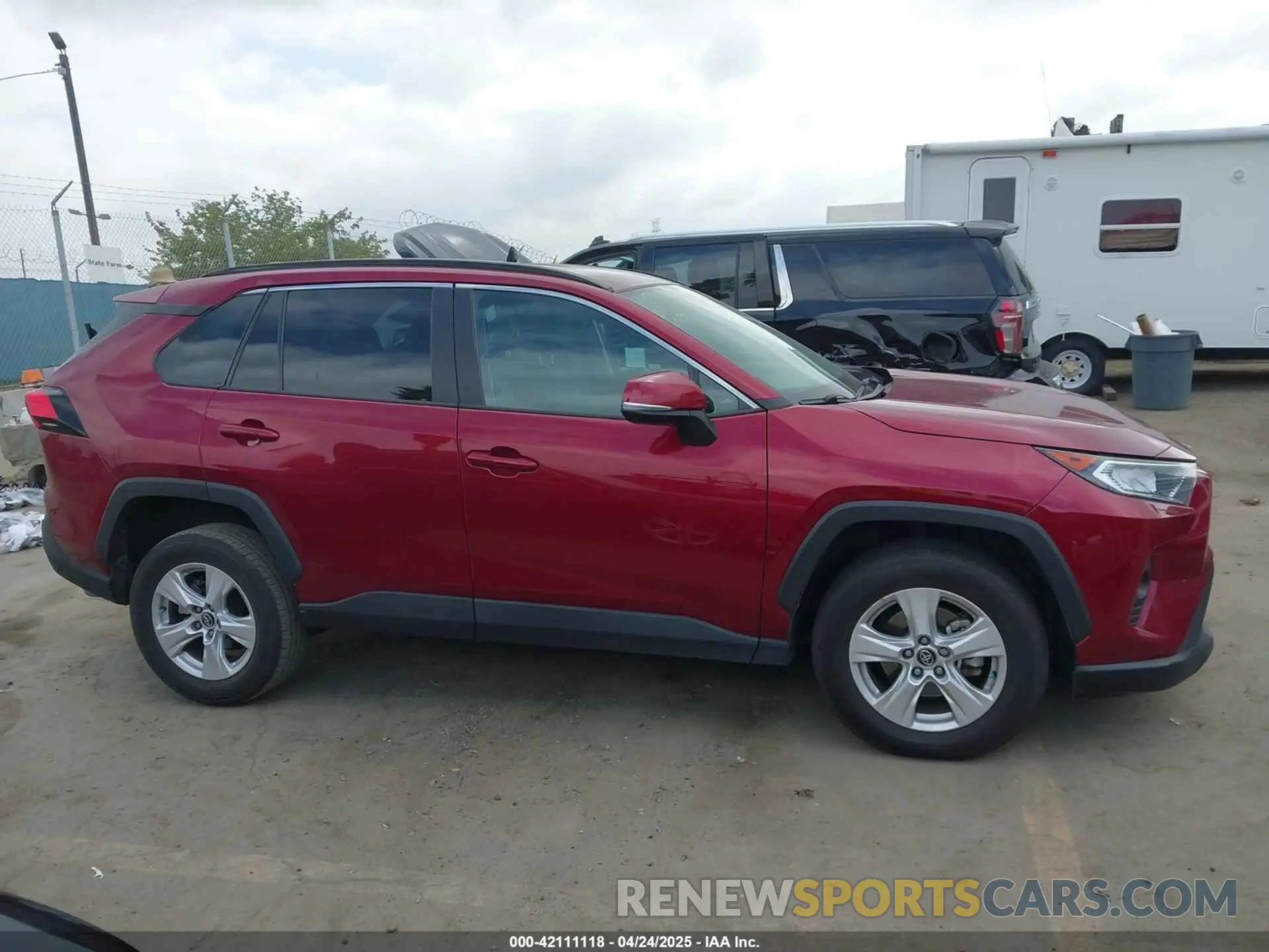 13 Фотография поврежденного автомобиля 2T3W1RFV6LW077454 TOYOTA RAV4 2020