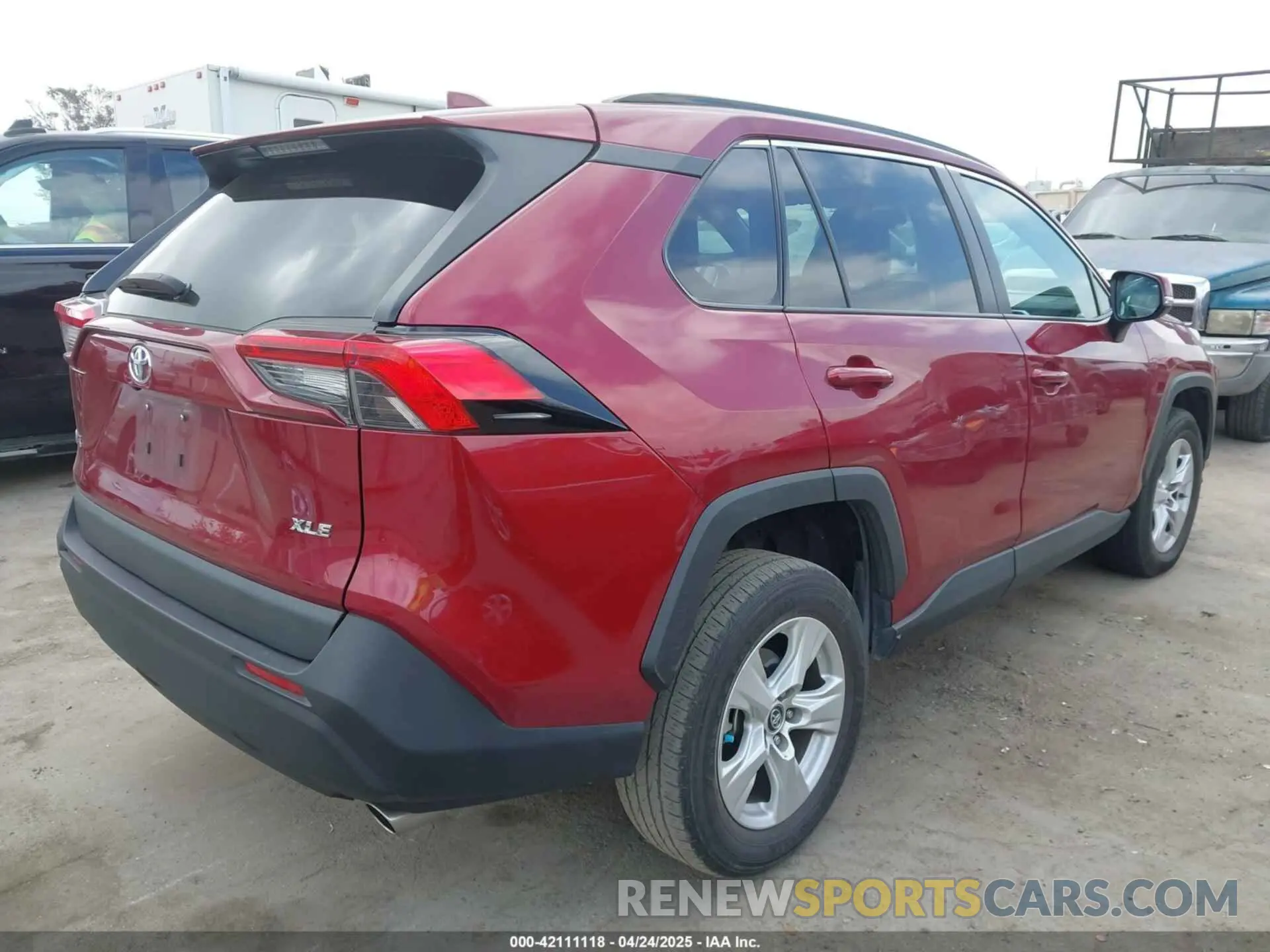 4 Фотография поврежденного автомобиля 2T3W1RFV6LW077454 TOYOTA RAV4 2020