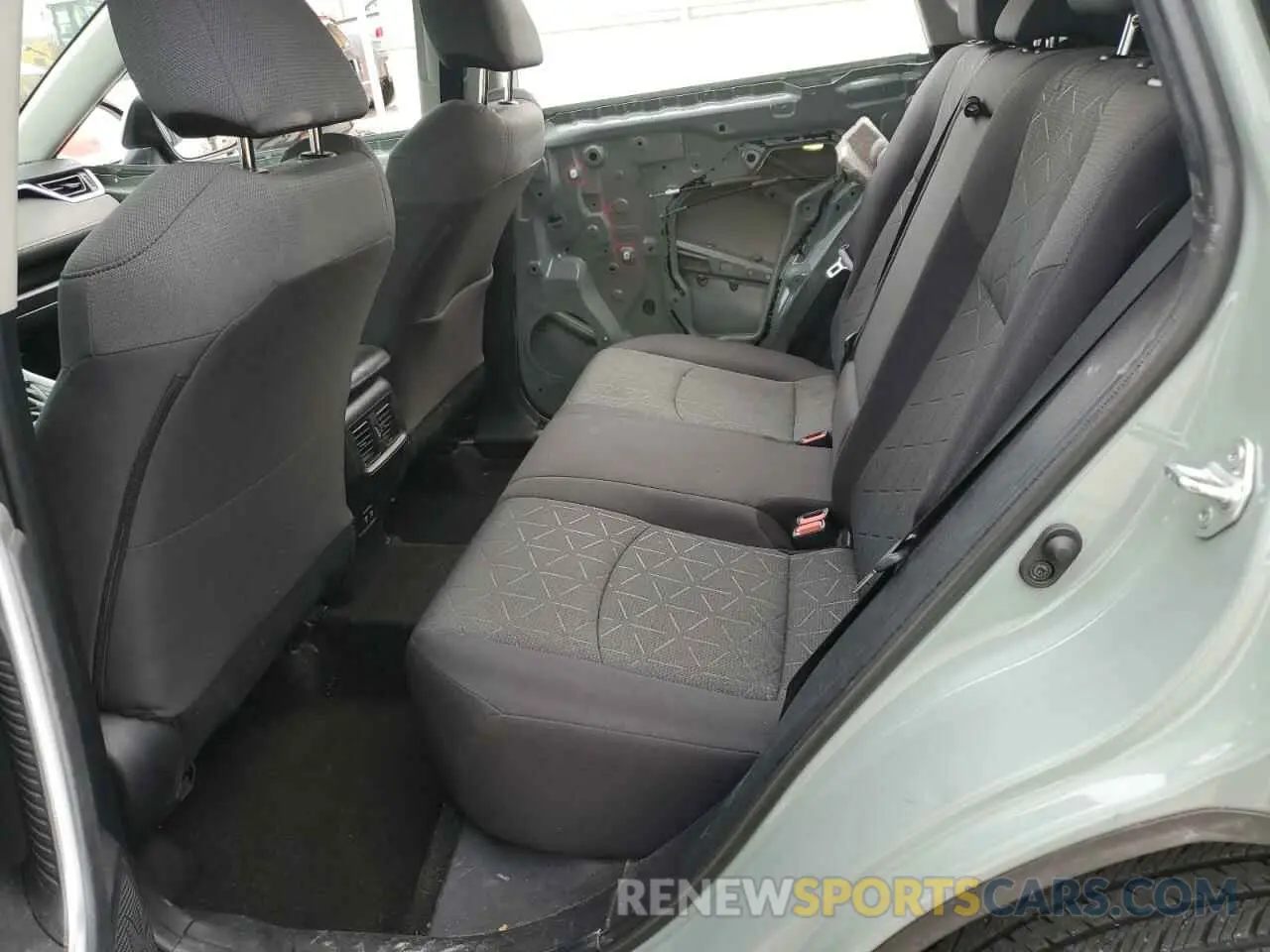 11 Фотография поврежденного автомобиля 2T3W1RFV7LC043878 TOYOTA RAV4 2020