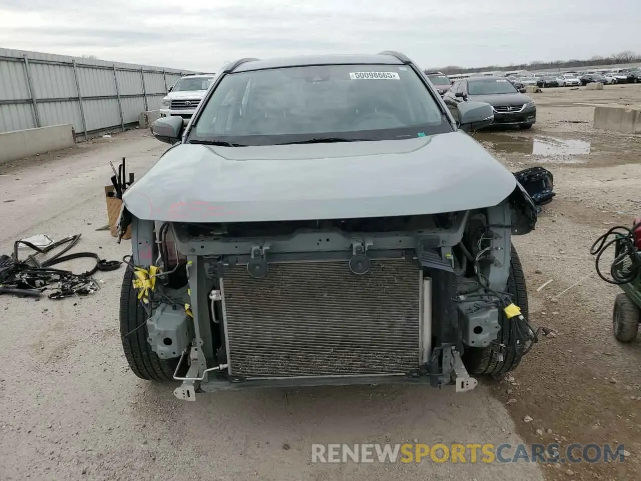5 Фотография поврежденного автомобиля 2T3W1RFV7LC043878 TOYOTA RAV4 2020