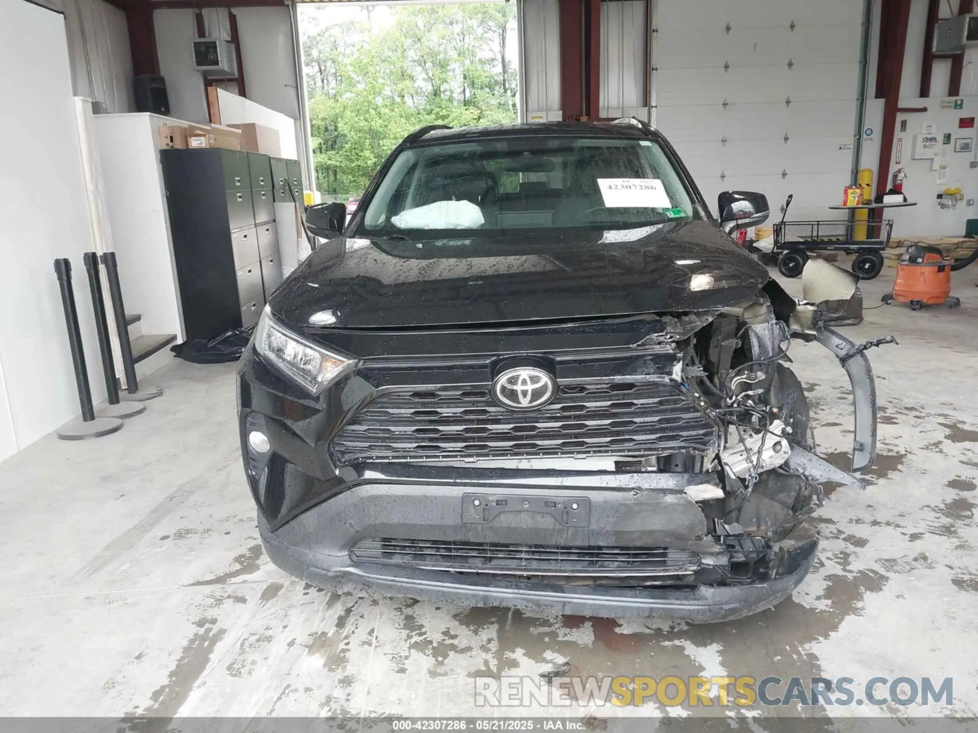 12 Фотография поврежденного автомобиля 2T3W1RFV7LC050989 TOYOTA RAV4 2020