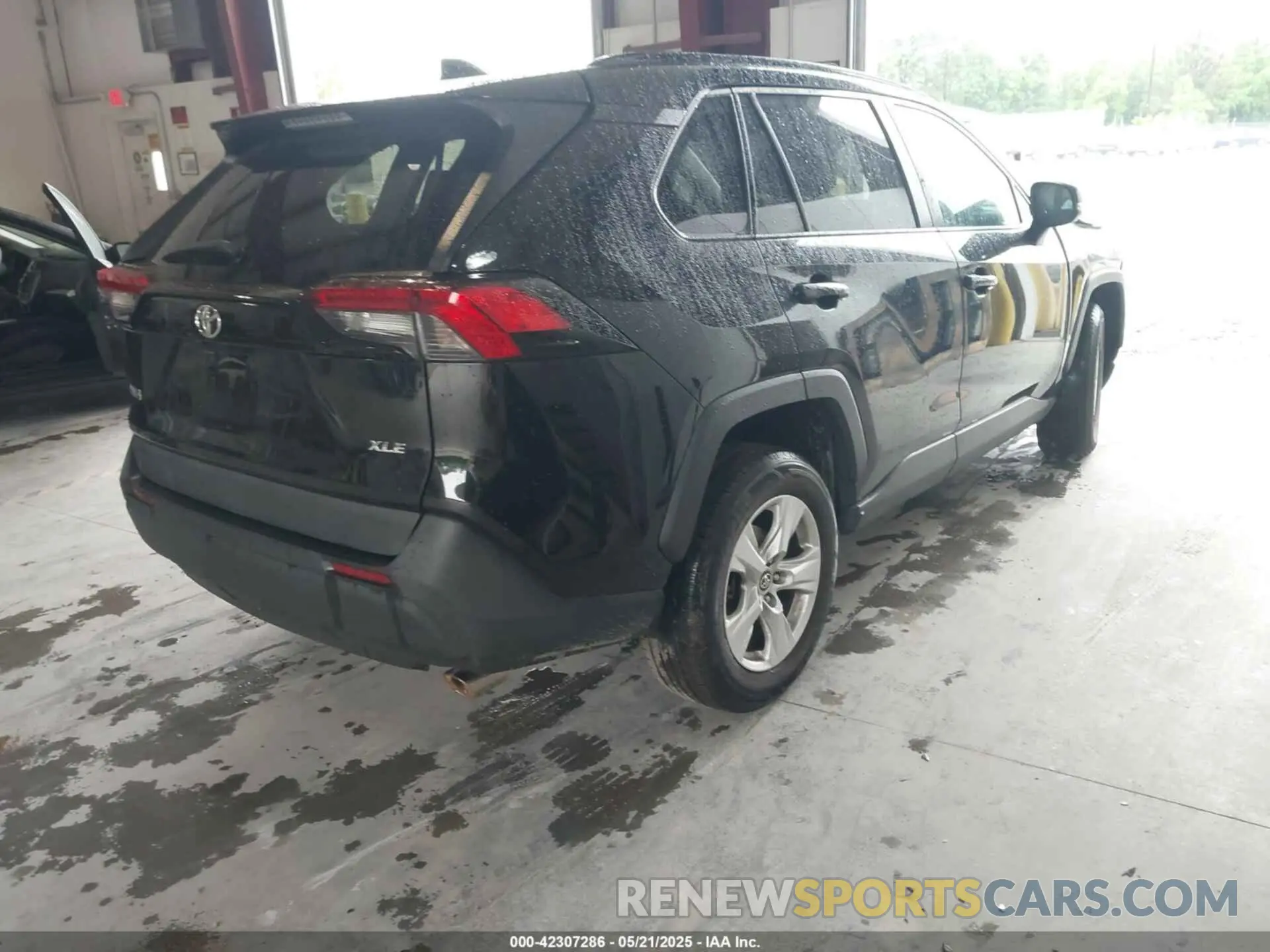 4 Фотография поврежденного автомобиля 2T3W1RFV7LC050989 TOYOTA RAV4 2020