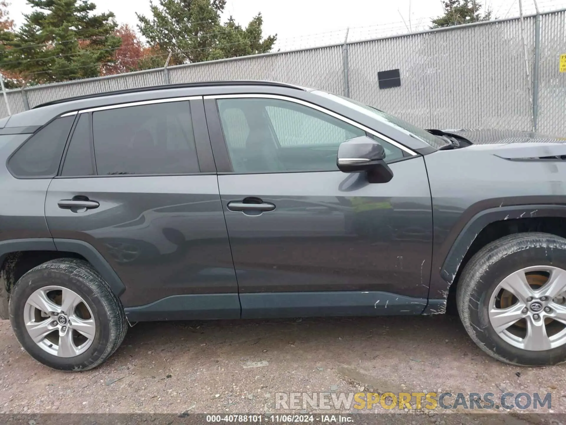 13 Photograph of a damaged car 2T3W1RFV7LC053830 TOYOTA RAV4 2020