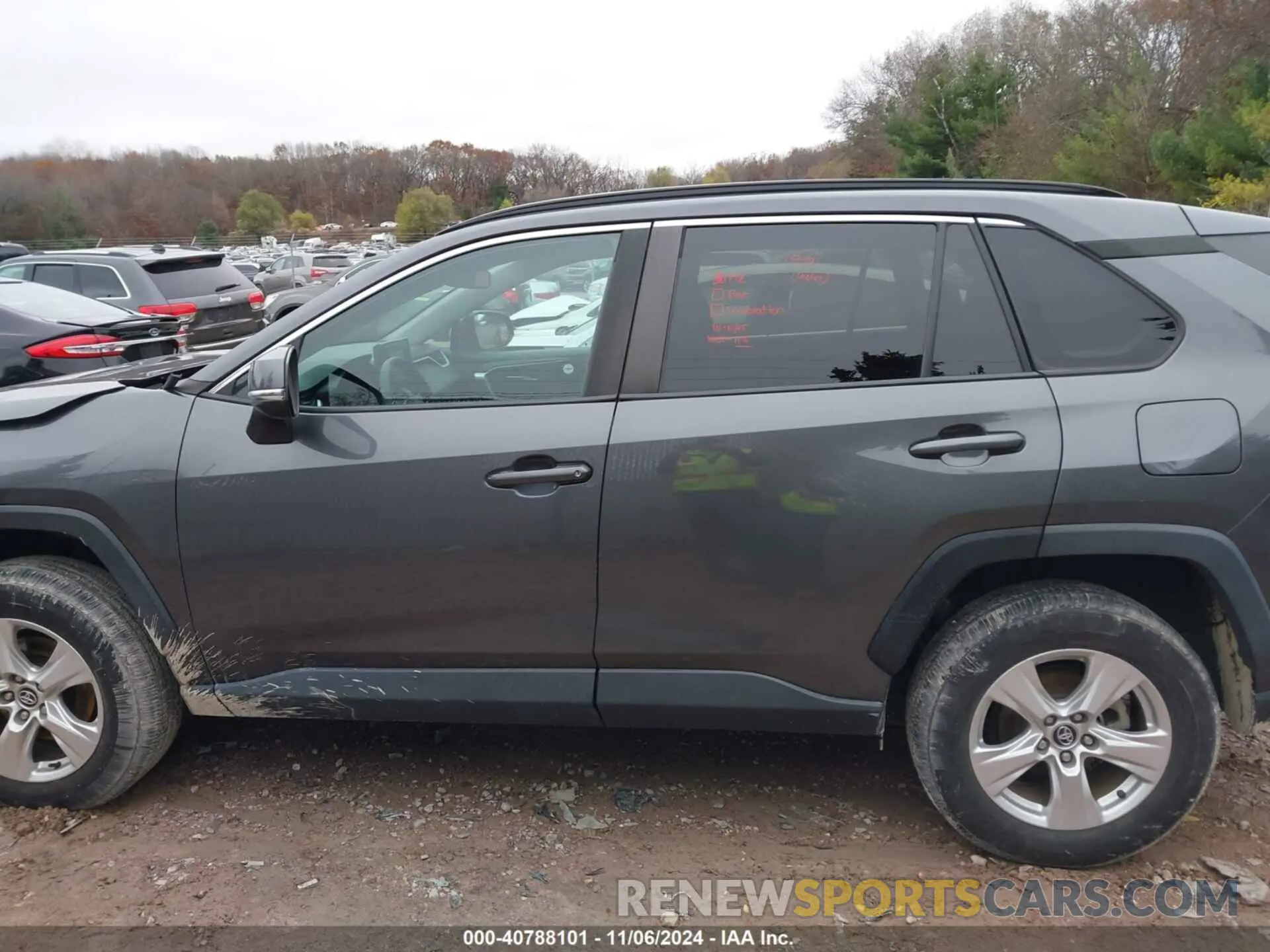 14 Photograph of a damaged car 2T3W1RFV7LC053830 TOYOTA RAV4 2020
