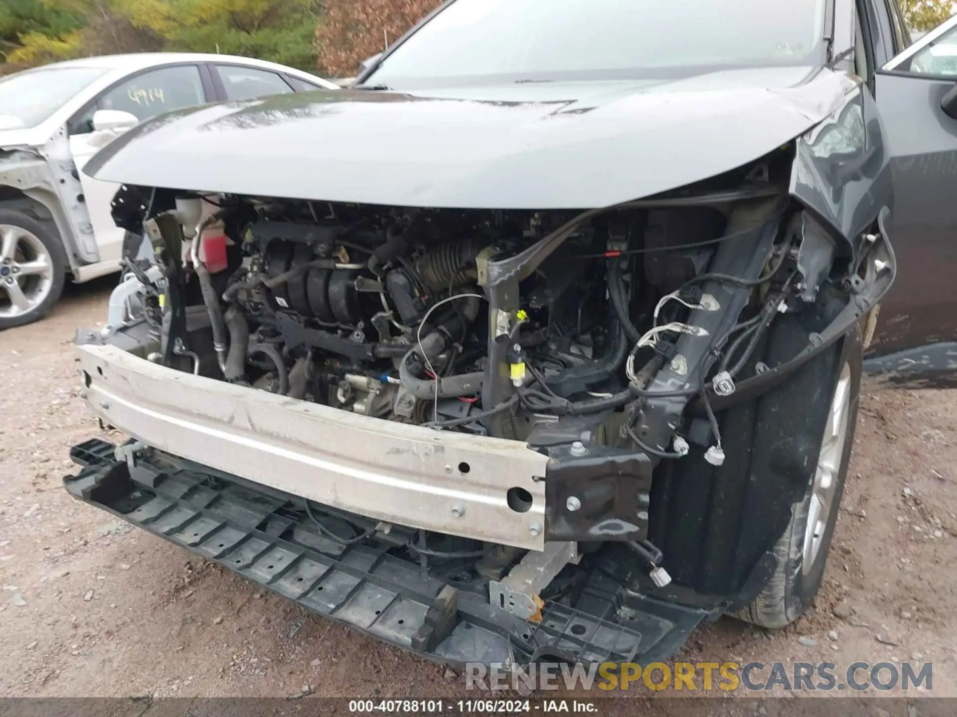 6 Photograph of a damaged car 2T3W1RFV7LC053830 TOYOTA RAV4 2020