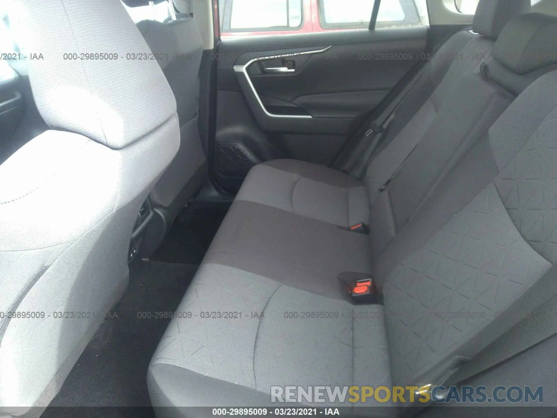8 Photograph of a damaged car 2T3W1RFV7LC076069 TOYOTA RAV4 2020