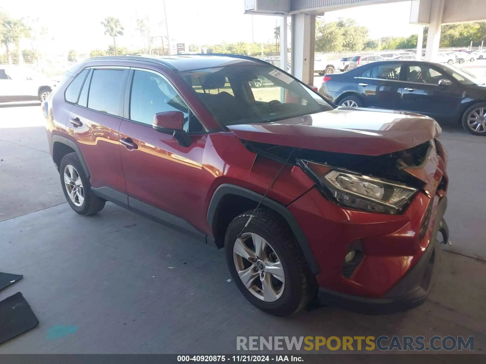 1 Photograph of a damaged car 2T3W1RFV7LC077139 TOYOTA RAV4 2020