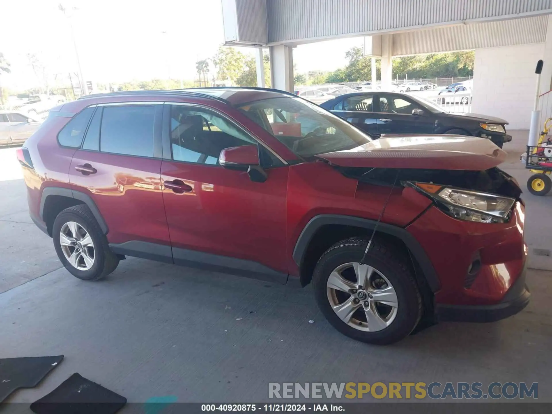 13 Photograph of a damaged car 2T3W1RFV7LC077139 TOYOTA RAV4 2020