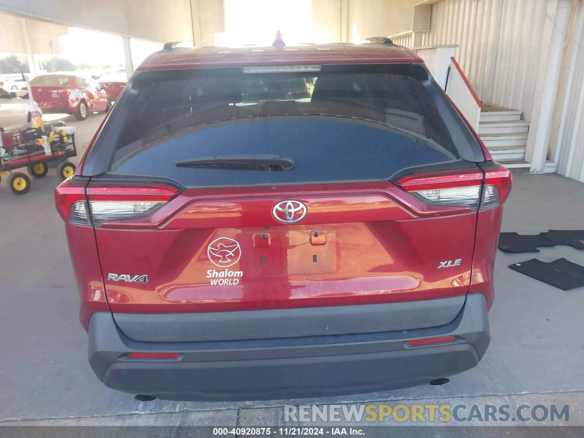 16 Photograph of a damaged car 2T3W1RFV7LC077139 TOYOTA RAV4 2020