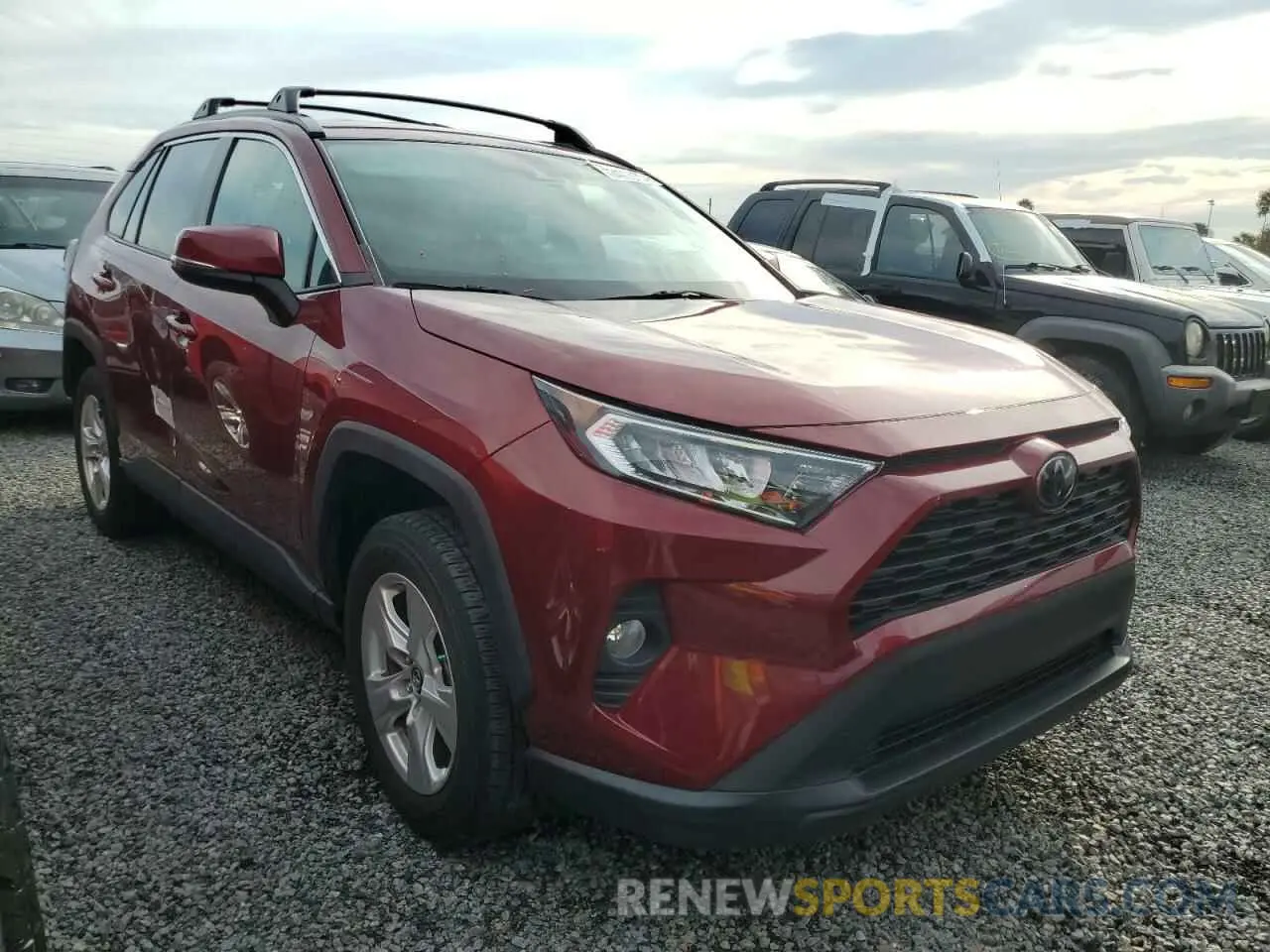 4 Photograph of a damaged car 2T3W1RFV7LC085242 TOYOTA RAV4 2020