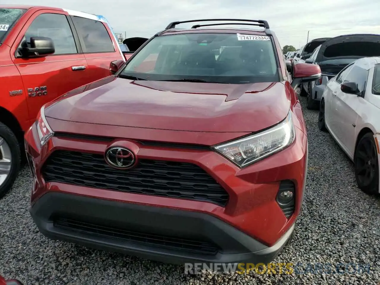 5 Photograph of a damaged car 2T3W1RFV7LC085242 TOYOTA RAV4 2020