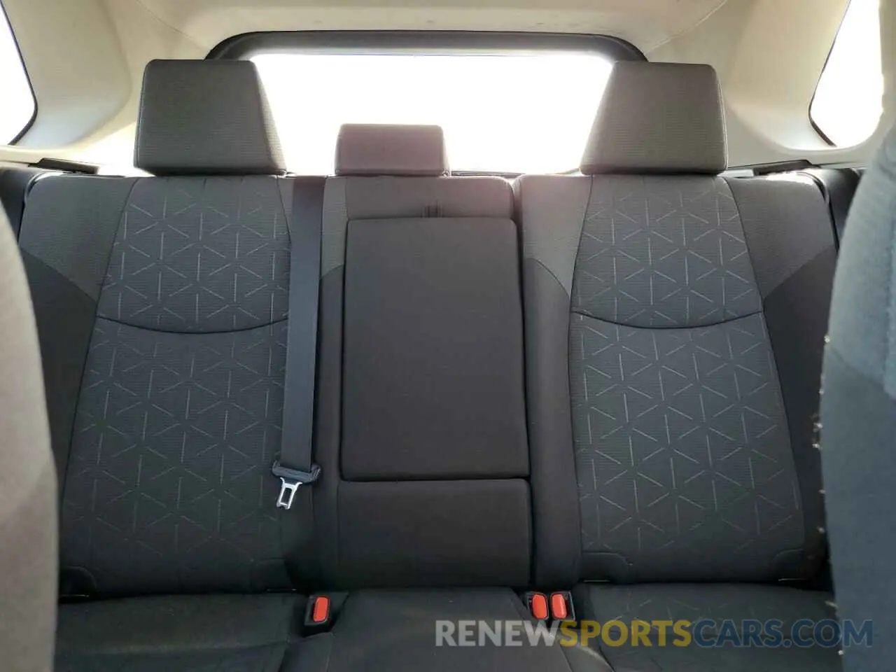 10 Фотография поврежденного автомобиля 2T3W1RFV7LW074420 TOYOTA RAV4 2020
