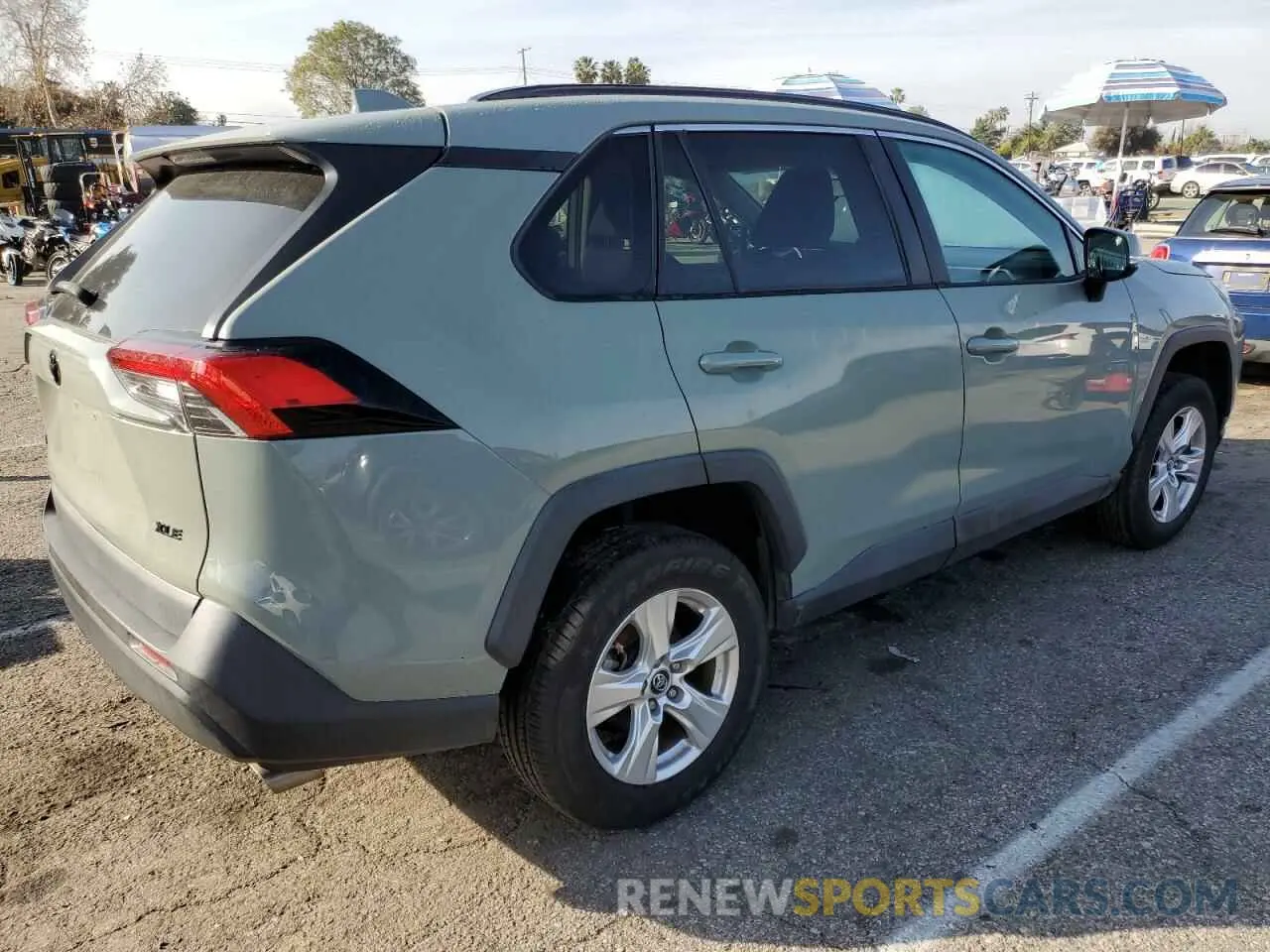 3 Фотография поврежденного автомобиля 2T3W1RFV7LW074420 TOYOTA RAV4 2020