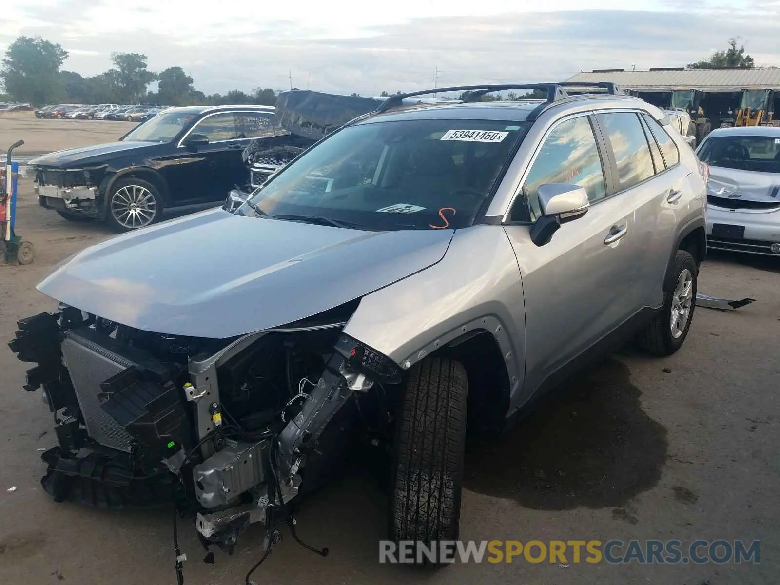 2 Photograph of a damaged car 2T3W1RFV7LW081531 TOYOTA RAV4 2020