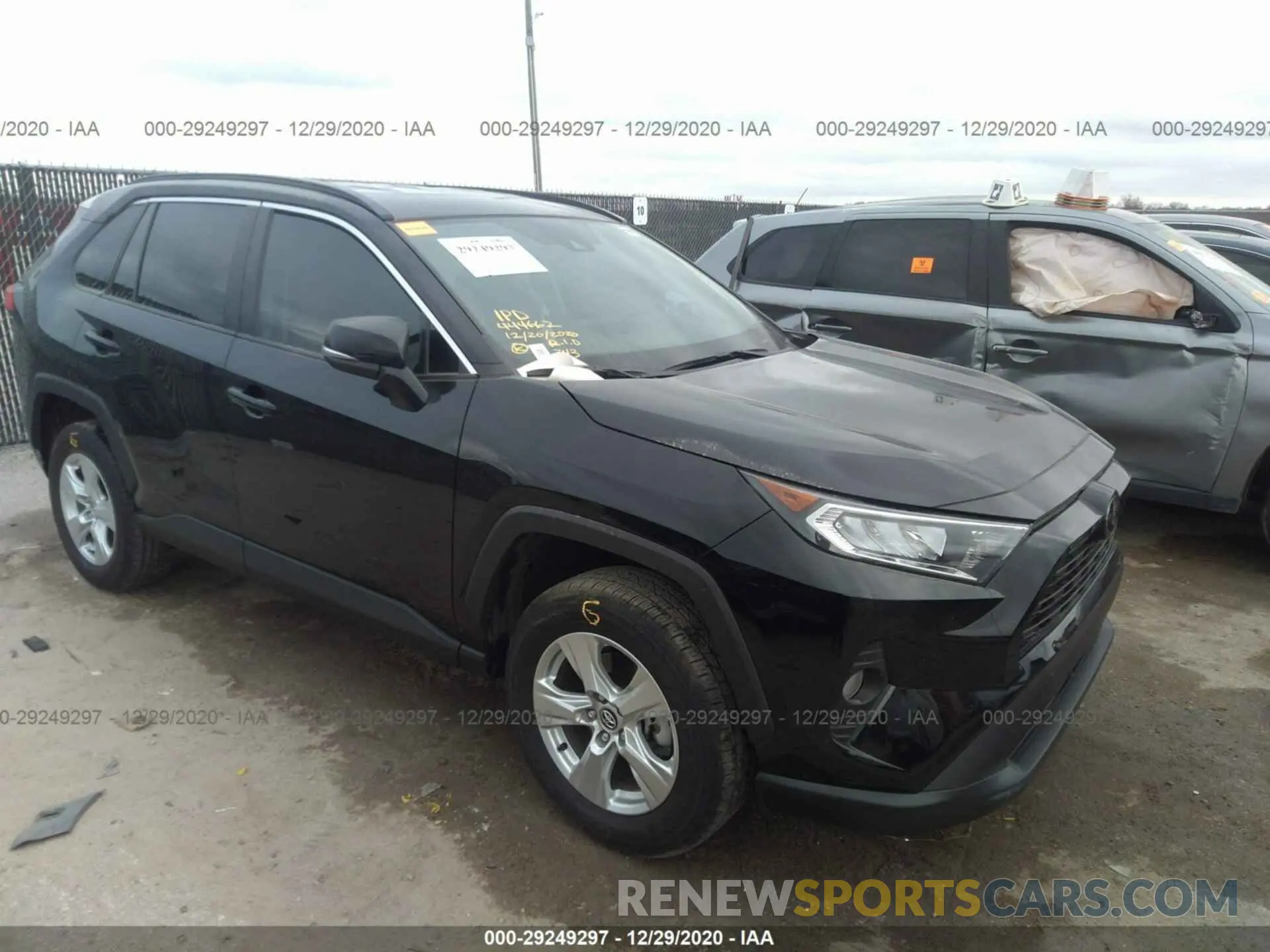 1 Фотография поврежденного автомобиля 2T3W1RFV7LW089175 TOYOTA RAV4 2020