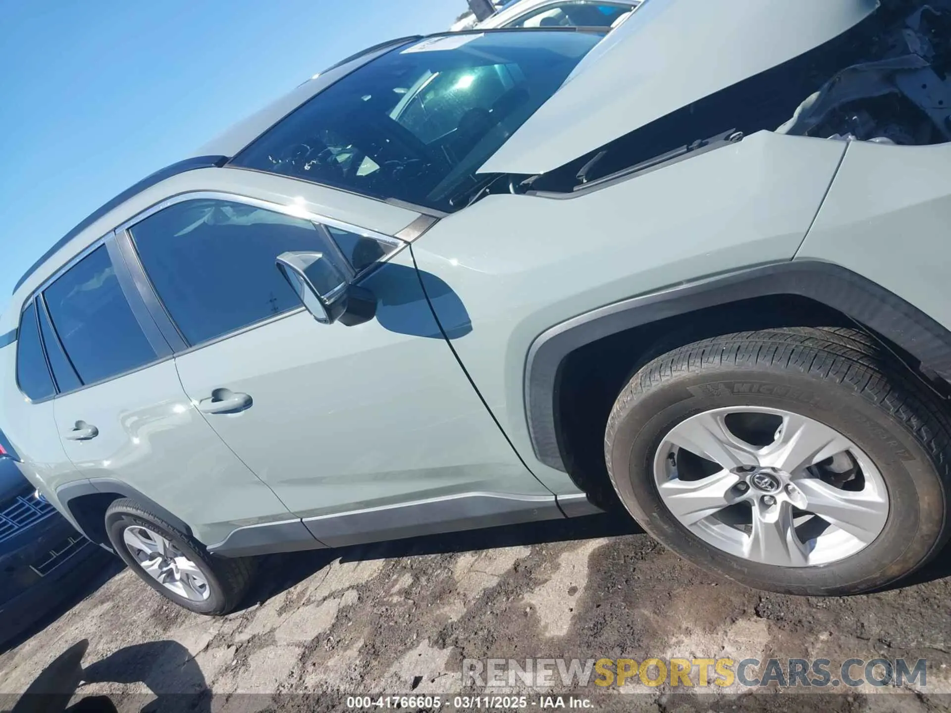 13 Фотография поврежденного автомобиля 2T3W1RFV8LC082818 TOYOTA RAV4 2020