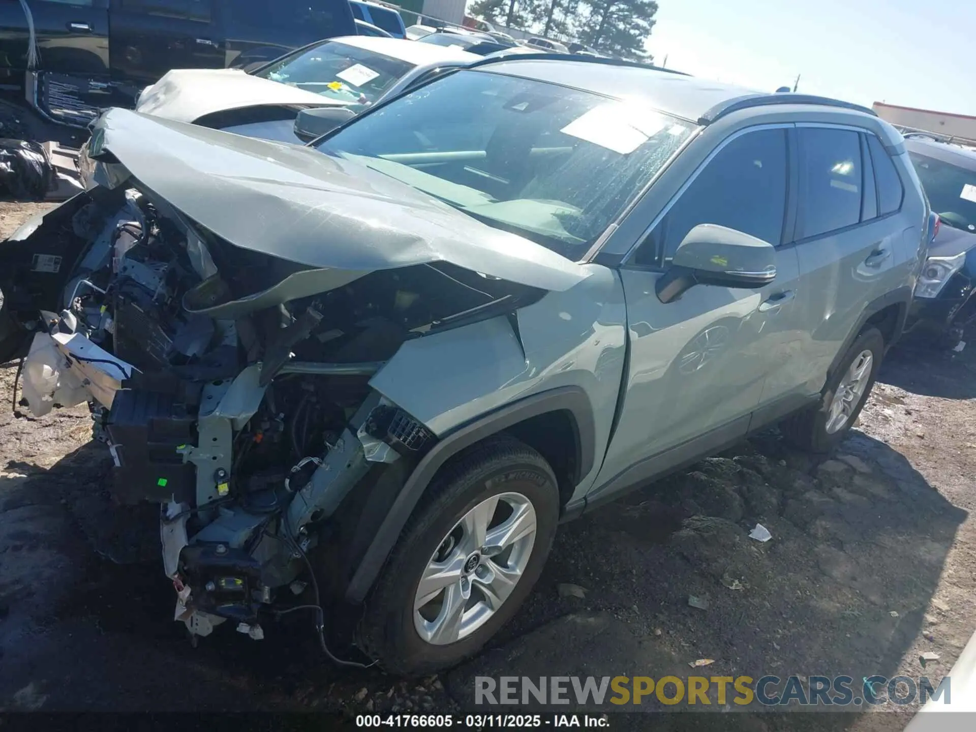 2 Фотография поврежденного автомобиля 2T3W1RFV8LC082818 TOYOTA RAV4 2020