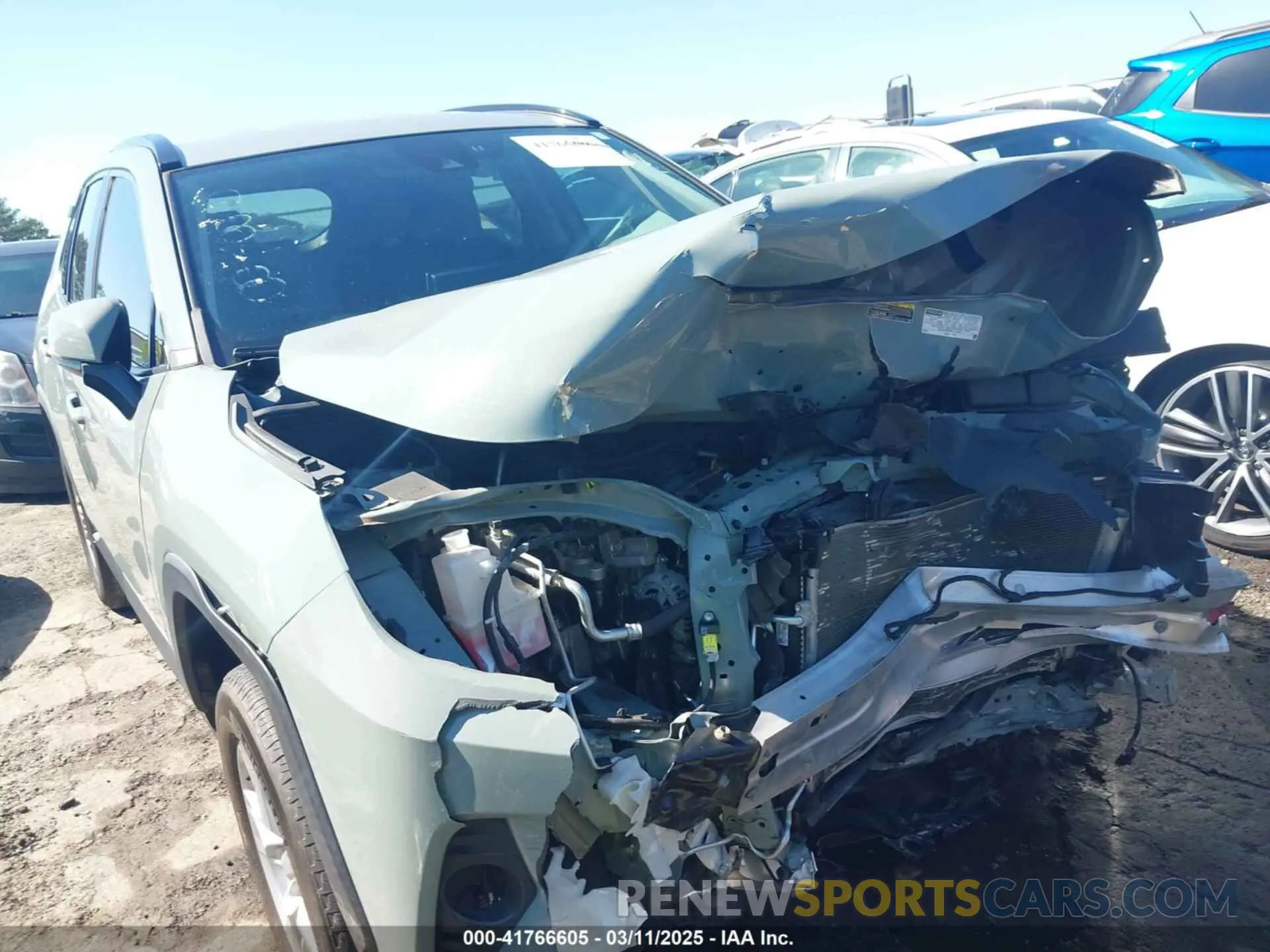 6 Фотография поврежденного автомобиля 2T3W1RFV8LC082818 TOYOTA RAV4 2020