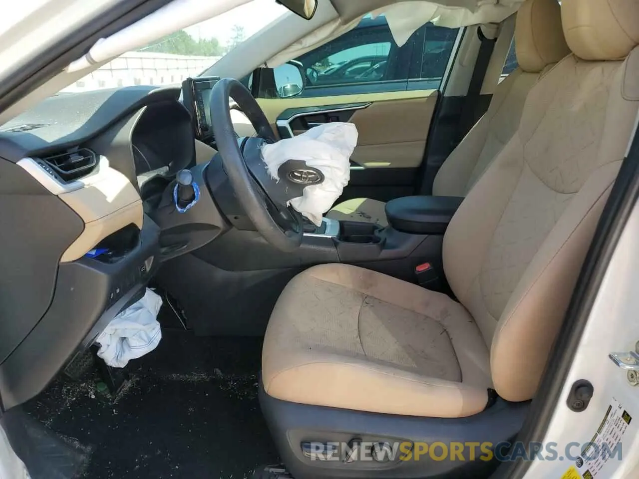 7 Photograph of a damaged car 2T3W1RFV8LW089721 TOYOTA RAV4 2020