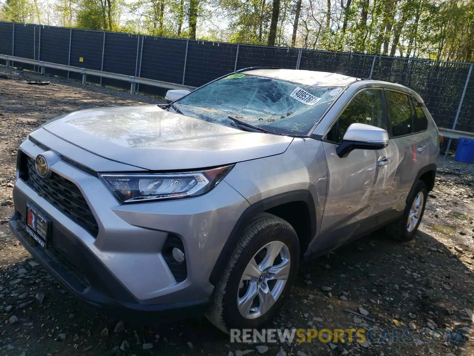 2 Фотография поврежденного автомобиля 2T3W1RFV9LC045275 TOYOTA RAV4 2020