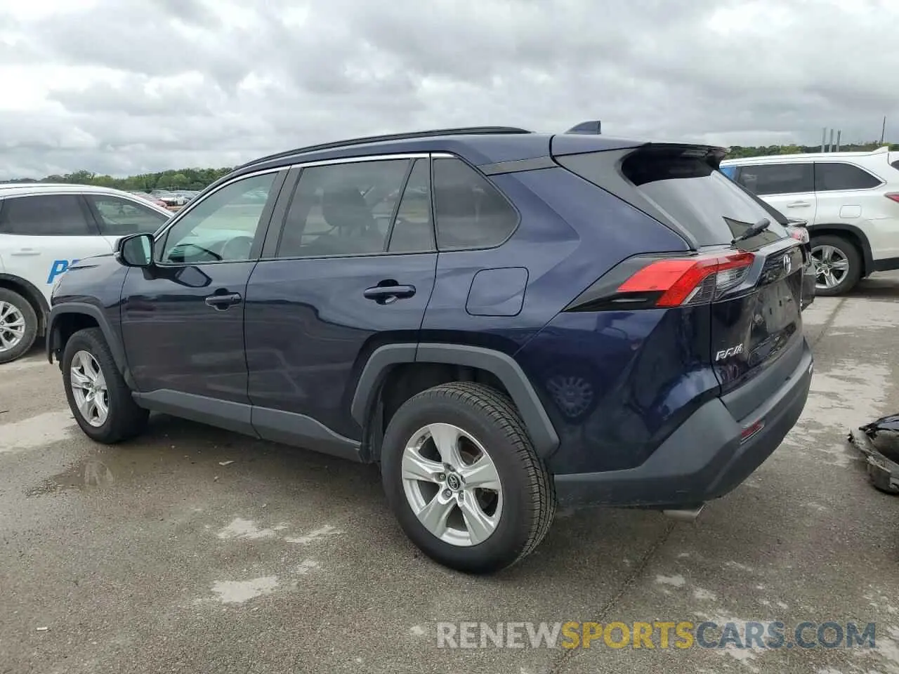 2 Photograph of a damaged car 2T3W1RFV9LC052081 TOYOTA RAV4 2020