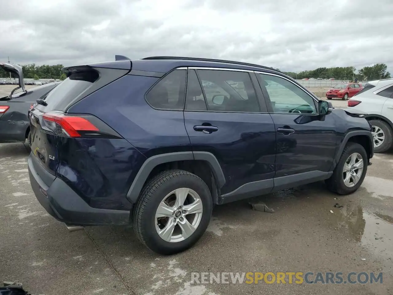 3 Photograph of a damaged car 2T3W1RFV9LC052081 TOYOTA RAV4 2020